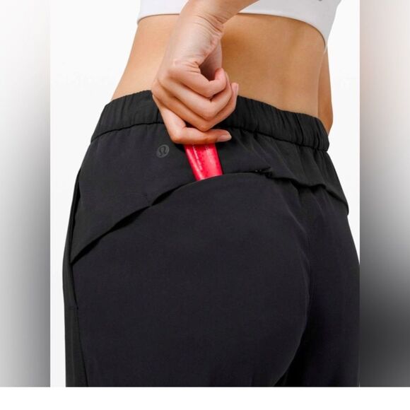 Lululemon Essential Affinity Mid Rise Jogger Black size 6 - Picture 7 of 13